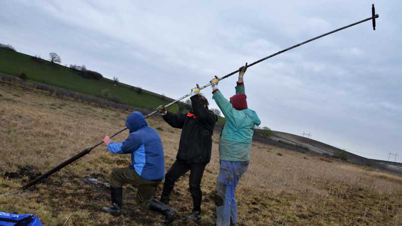 Odběr sedimentu na lokalitě Junaškiv na Ukrajině (2019). Odběr sedimentu na lokalitě Junaškiv na Ukrajině (2019).